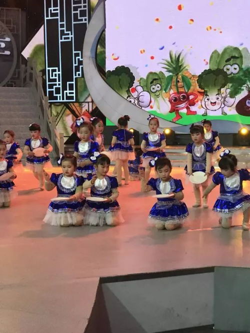 金蘋果幼兒園小演員們春晚彩排現(xiàn)場,節(jié)目片段提前看