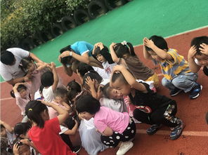 童心同愛 安全相伴 金蘋果幼兒園開展防踩踏疏散演練